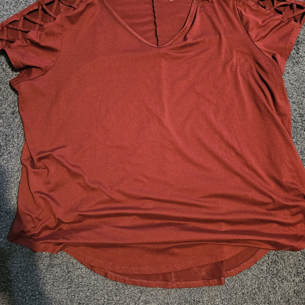 Lane Bryant Red/Burgandy Relaxed Cut Out Short Sleeve Tee